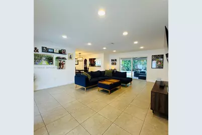 820 NW 91st Ave, Pembroke Pines, FL 33024 - Photo 3