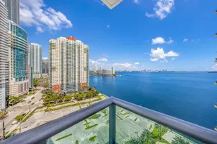 1331 Brickell Bay Dr, Miami, FL 33131 - Photo 9
