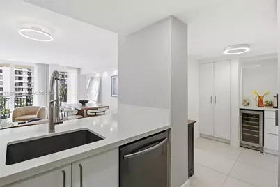 540 Brickell Key Dr #823, Miami, FL 33131 - Photo 13