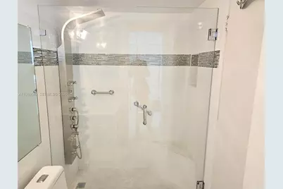 770 Claughton Island Dr #602, Miami, FL 33131 - Photo 17