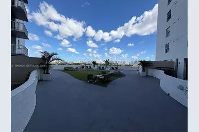 1 Glen Royal Pkwy #1210, Miami, FL 33125 - Photo 3