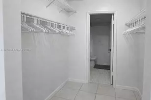 9351 Fontainebleau Blvd, Miami, FL 33172 - Photo 13