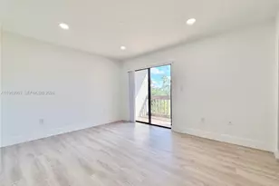 10180 NW 41st St, Doral, FL 33178 - Photo 17