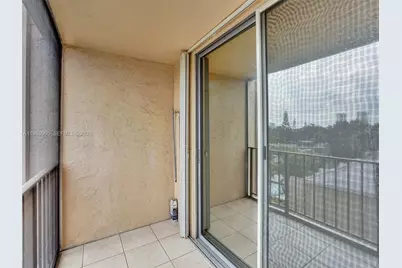 2001 Atlantic Shores Blvd #419, Hallandale Beach, FL 33009 - Photo 25