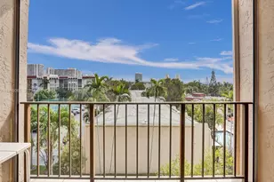 2001 Atlantic Shores Blvd, Hallandale Beach, FL 33009 - Photo 17