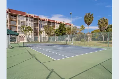 2001 Atlantic Shores Blvd #419, Hallandale Beach, FL 33009 - Photo 27