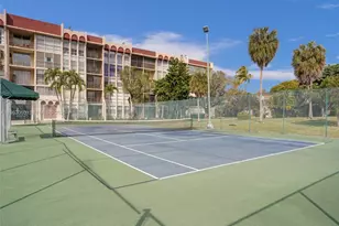 2001 Atlantic Shores Blvd, Hallandale Beach, FL 33009 - Photo 27