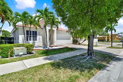 23824 SW 107th Pl, Homestead, FL 33032 - Photo 3