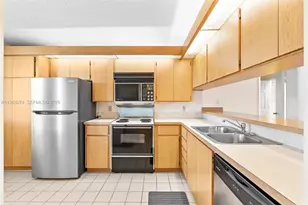 2811 Village Blvd, West Palm Beach, FL 33409 - Photo 3