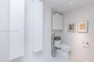 3 Grove Isle Dr, Miami, FL 33133 - Photo 25