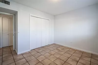 1940 Biarritz Dr #11, Miami Beach, FL 33141 - Photo 11