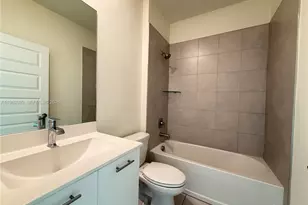 4640 NW 84th Ave, Doral, FL 33166 - Photo 13