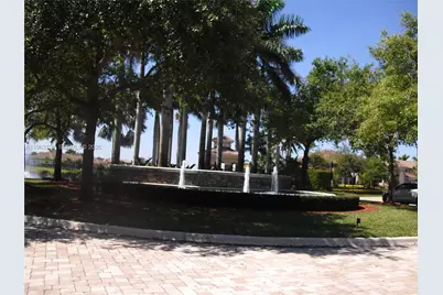 2750 E Jockey Cir E, Davie, FL 33330 - Photo 7