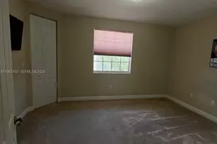 2750 E Jockey Cir E, Davie, FL 33330 - Photo 31