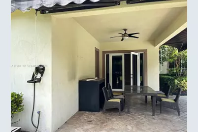 2750 E Jockey Cir E, Davie, FL 33330 - Photo 19