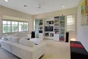 7061 NW 113th Ct, Doral, FL 33178 - Photo 9