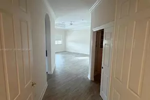 7061 NW 113th Ct, Doral, FL 33178 - Photo 15