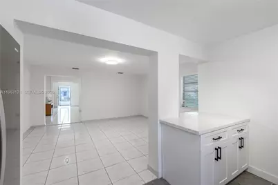1631 SW 21st St, Miami, FL 33145 - Photo 29