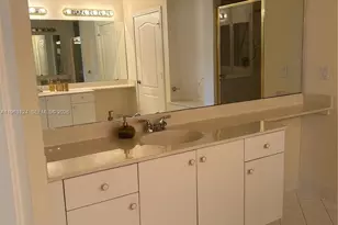 10700 NW 66th St, Doral, FL 33178 - Photo 11