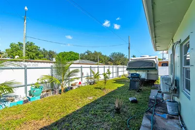 844 NW 15th Ave, Fort Lauderdale, FL 33311 - Photo 9