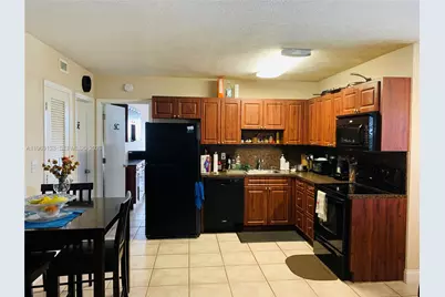 715 NE 6th St #5A, Fort Lauderdale, FL 33304 - Photo 1