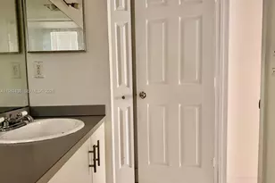 777 SW 111th Way, Pembroke Pines, FL 33025 - Photo 13