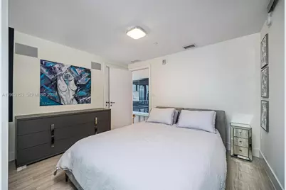 1451 Brickell Ave #2204, Miami, FL 33131 - Photo 11