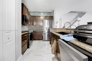 3455 NE 1st St, Homestead, FL 33033 - Photo 9