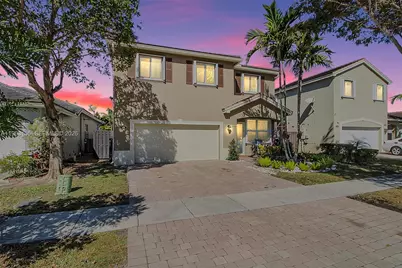 3455 NE 1st St, Homestead, FL 33033 - Photo 1