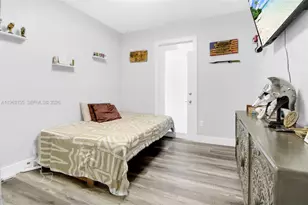 3455 NE 1st St, Homestead, FL 33033 - Photo 15