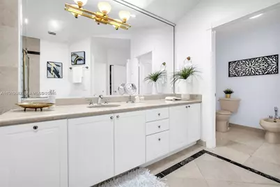 620 W Laurel Ln W, Pembroke Pines, FL 33027 - Photo 29