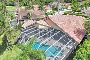 620 W Laurel Ln W, Pembroke Pines, FL 33027 - Photo 17