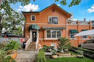 1033 NW 6th St, Miami, FL 33136 - Photo 1