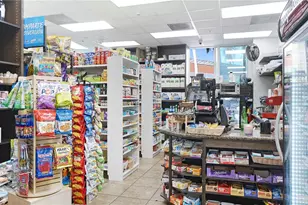 1900 N Bayshore Dr, Miami, FL 33132 - Photo 33