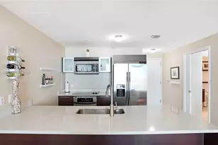 1900 N Bayshore Dr, Miami, FL 33132 - Photo 9