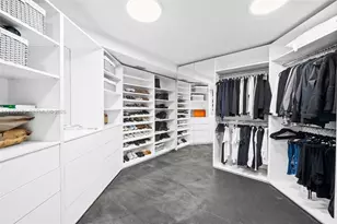 1961 S Oak Haven Cir, Miami, FL 33179 - Photo 35