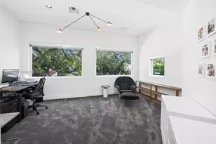 1961 S Oak Haven Cir, Miami, FL 33179 - Photo 31