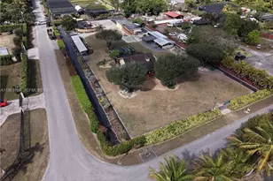 23550 SW 214th Pl, Homestead, FL 33031 - Photo 43