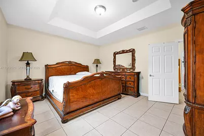 940 NE 13th Ave, Homestead, FL 33033 - Photo 23
