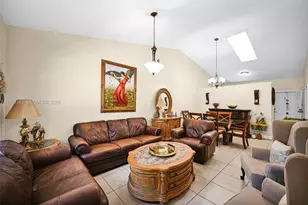 940 NE 13th Ave, Homestead, FL 33033 - Photo 7