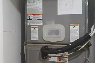 6940 NW 179th St, Hialeah, FL 33015 - Photo 13