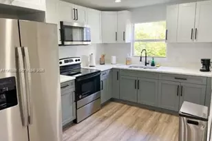 1025 NW 55th St, Miami, FL 33127 - Photo 13