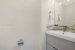 7801 NE 4th Ct, Miami, FL 33138 - Photo 13