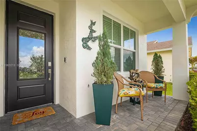 797 SE Bloomfield Rd, Port Saint Lucie, FL 34984 - Photo 3