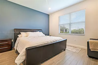 797 SE Bloomfield Rd, Port Saint Lucie, FL 34984 - Photo 17