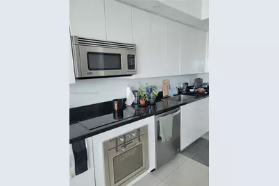 92 SW 3rd St #2107, Miami, FL 33130 - Photo 3