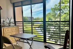 2981 N Nob Hill Rd, Sunrise, FL 33322 - Photo 9