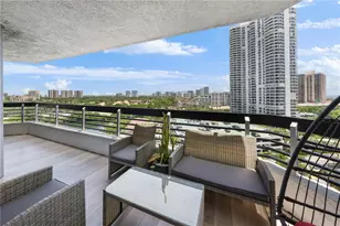 3530 Mystic Pointe Dr, Aventura, FL 33180 - Photo 27