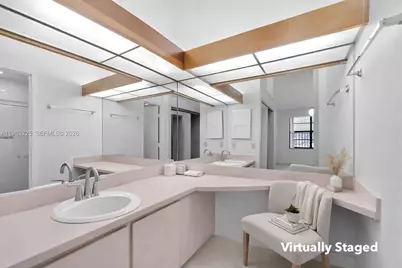 6708 NW 193rd Ter, Hialeah, FL 33015 - Photo 7