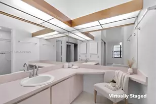 6708 NW 193rd Ter, Hialeah, FL 33015 - Photo 7